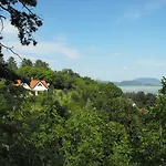 Ezuesthid 게스트하우스 4*