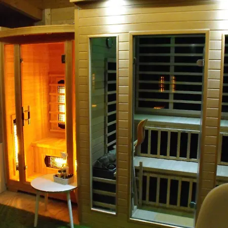 بيت ضيافة Ezuesthid Balatongyörök