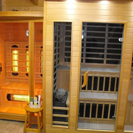 بيت ضيافة Ezuesthid Balatongyörök