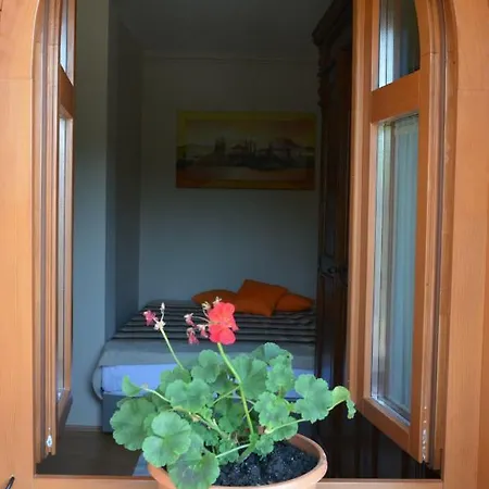 Ezuesthid Guest house