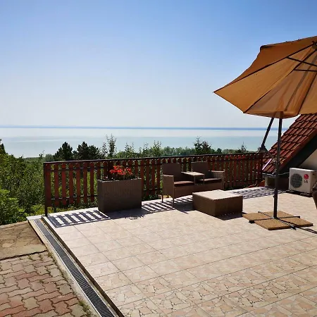 Ezuesthid Guest house Balatongyorok