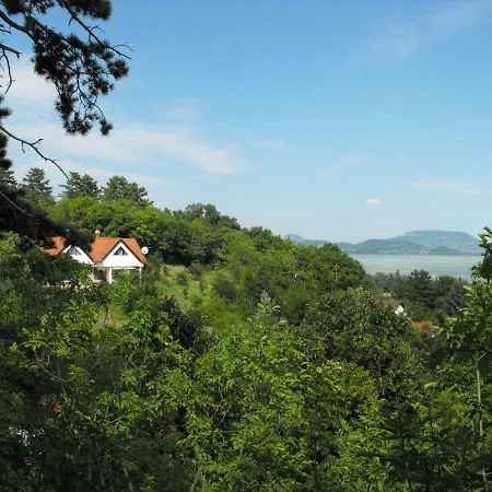 Ezuesthid Πανσιόν 4*