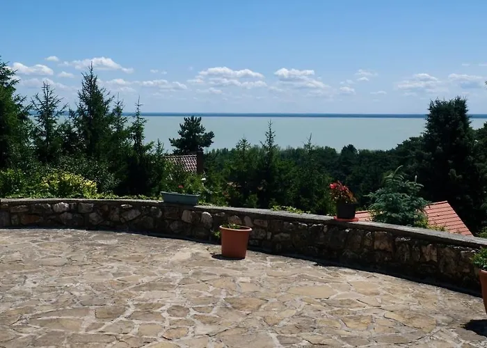 Konukevi Ezuesthid Balatongyörök