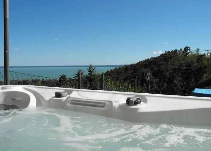 Ezuesthid Konukevi Balatongyörök