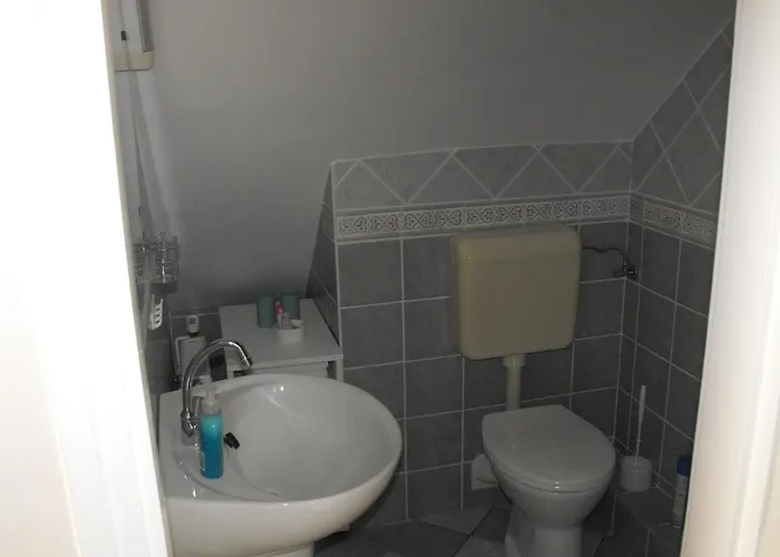 Ezuesthid Konukevi Balatongyörök